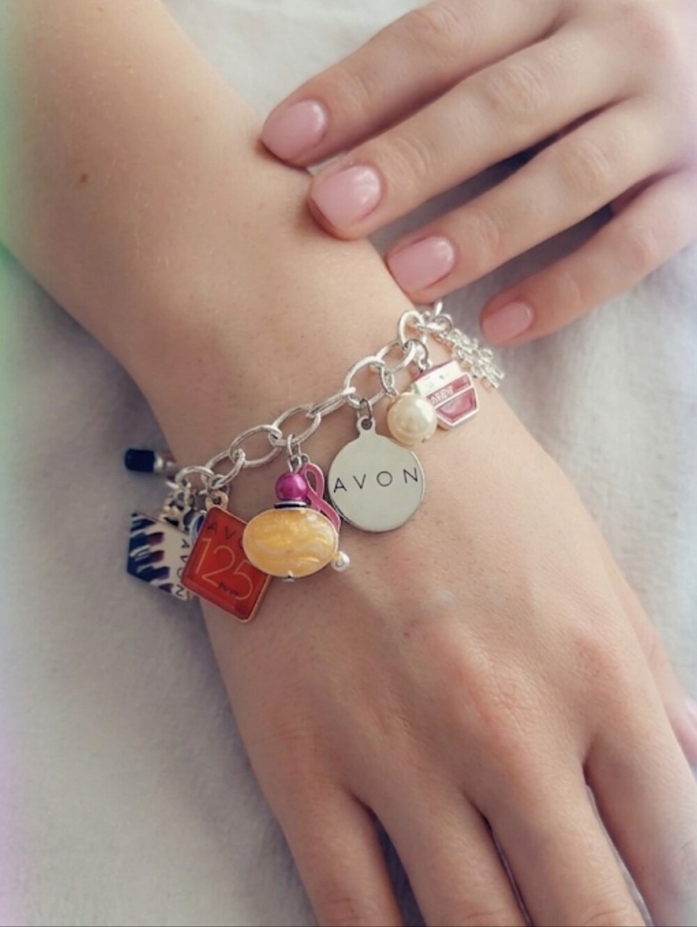 Avon 125th Anniversary Charm Bracelet With Box